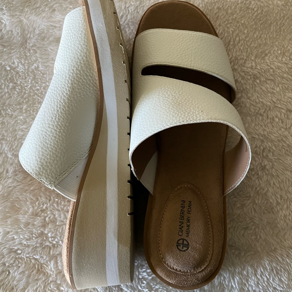 Giani Bernini White Sandals